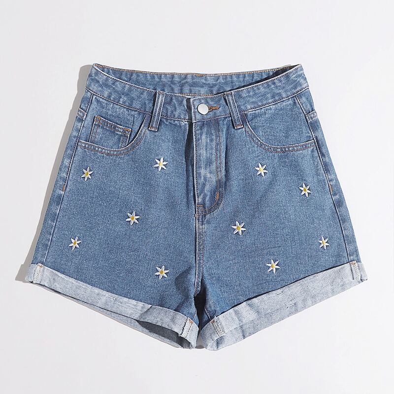 

Floral Embroidery Cuffed Denim Shorts, Light wash