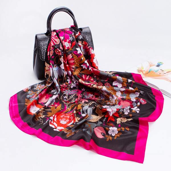 

Flower Print Bandana, Red