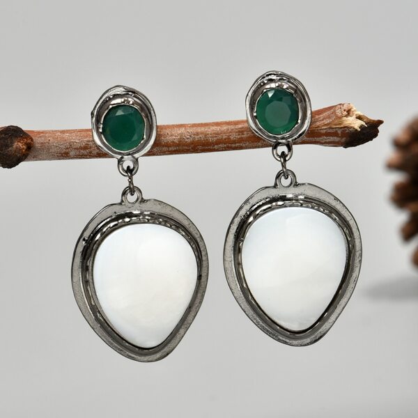 

Rhinestone Decor Drop Earrings, Multicolor