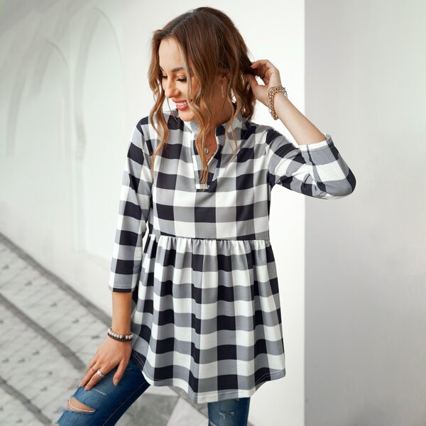 

Notch Neck Gingham Peplum Blouse, Black and white