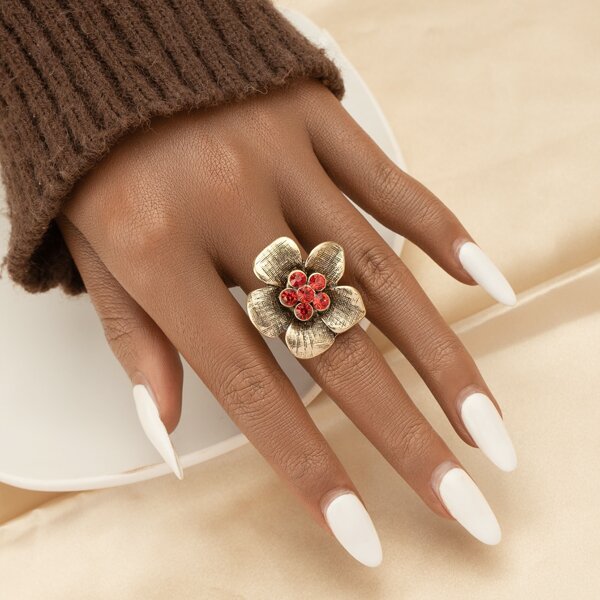 

Flower Decor Ring, Bronze