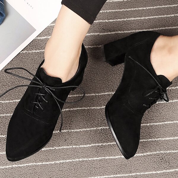 

Lace-up Front Chunky Oxford Pumps, Black