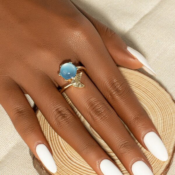 

Fish Tail Design Ring, Blue
