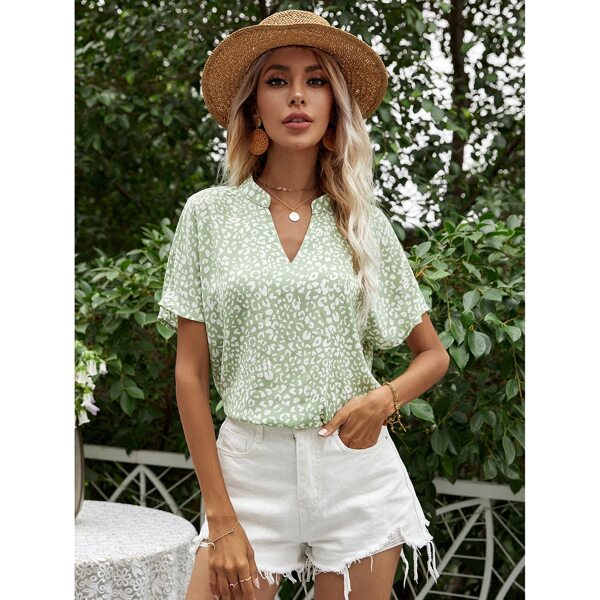 

Allover Print Notched Neck Blouse, Mint green