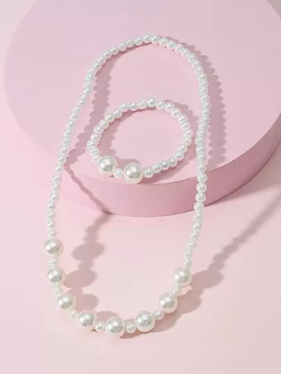 小女童串珠手鐲和項鍊