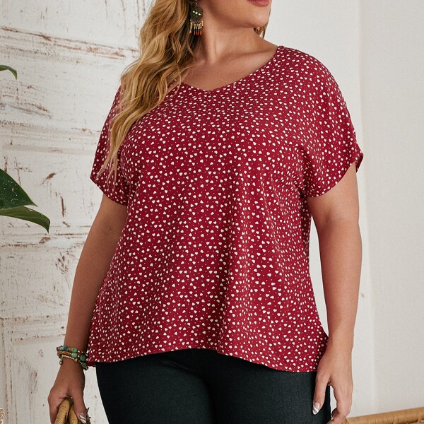

Plus Scoop Neck Batwing Sleeve Confetti Heart Print Top, Burgundy