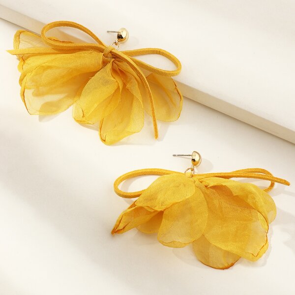 

Bow & Mesh Decor Earrings, Yellow