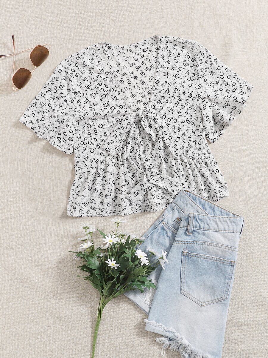 Knot Front Ditsy Floral Ruffle Hem Blouse - White - View 1