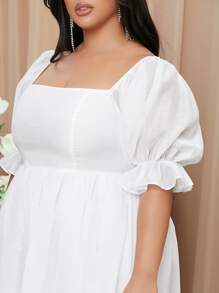 SHEIN Belle 大碼方領泡泡袖女僕風婚紗洋裝