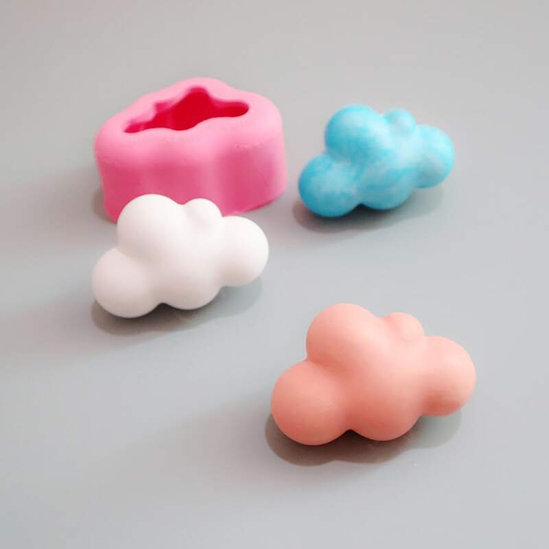 

1pc Cloud Shaped Random Chocolate Mold, Multicolor
