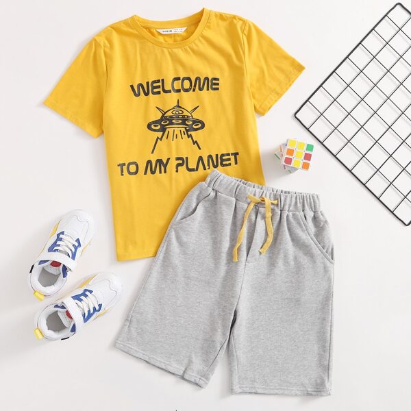 

Boys Slogan & Spaceship Print Tee and Track Shorts Set, Multicolor