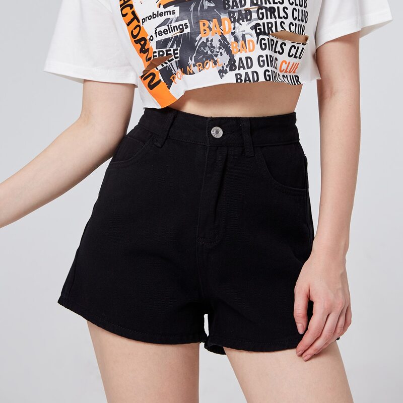 

Washed Pocket Detail Solid Denim Shorts, Black