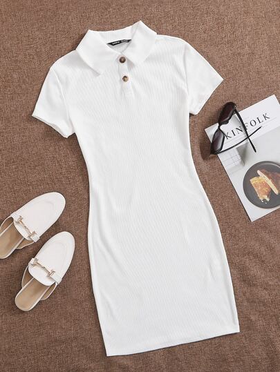 فستان ضيق محبوك مضلع وبأزرار امامي