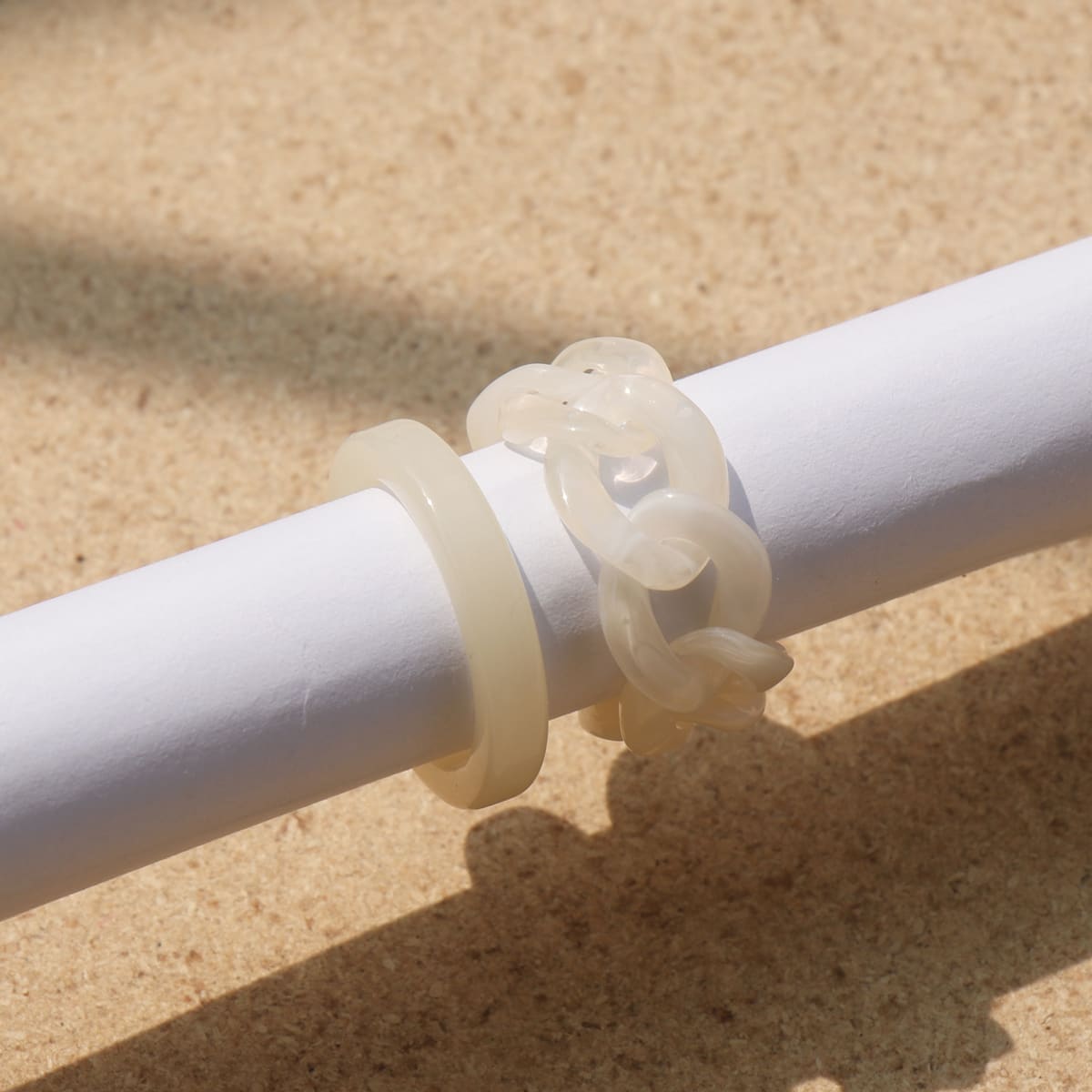 

2pcs Resin Ring, Beige