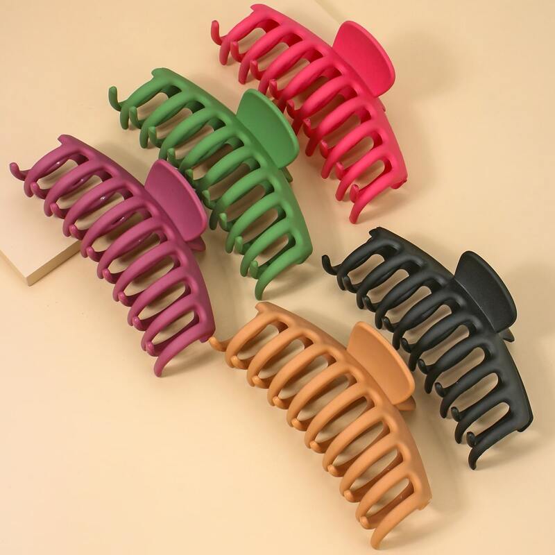 

1pc Random Solid Hair Claw, Multicolor