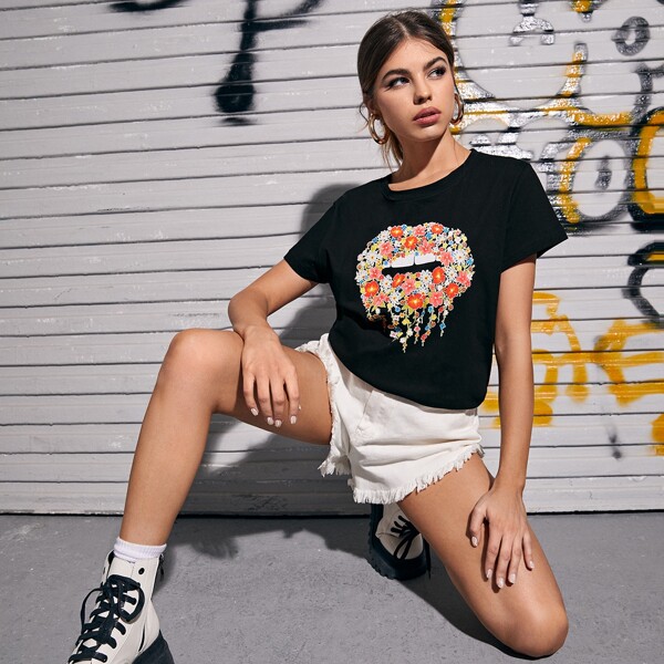

Floral Mouth Print Tee, Black