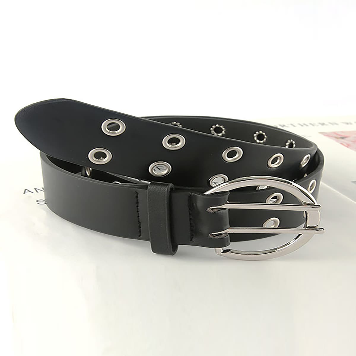 

Eyelet Decor Metal Buckle Belt, Black