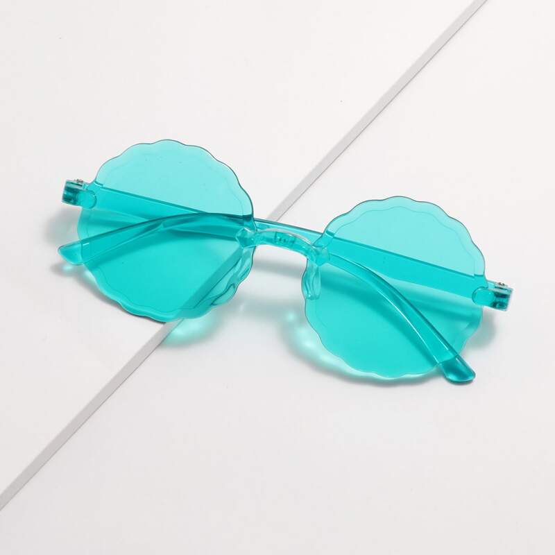 

Floral Shaped Sunglasses