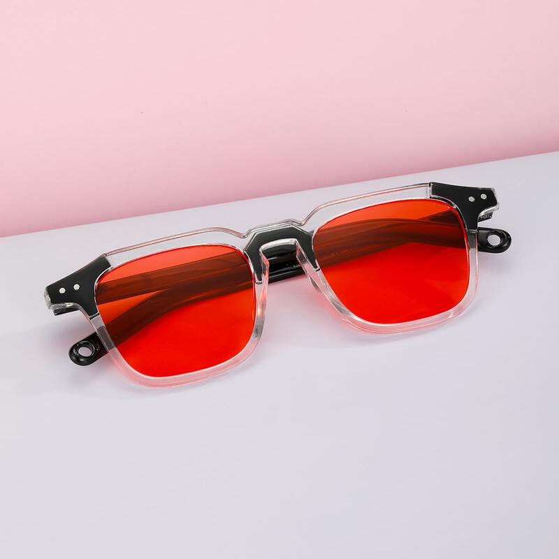 

Square Frame Sunglasses