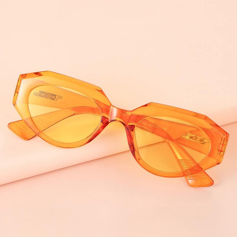 

Cat Eye Sunglasses