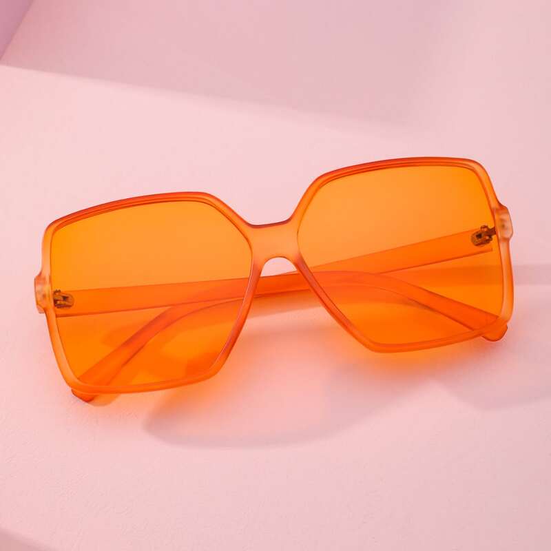 

Square Frame Sunglasses