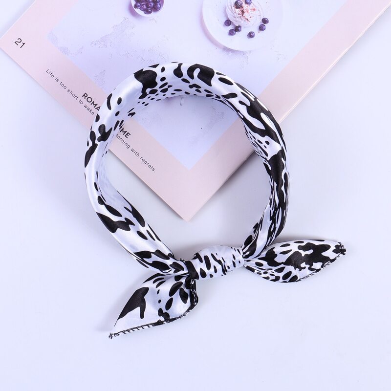 

All Over Print Scarf, Black and white