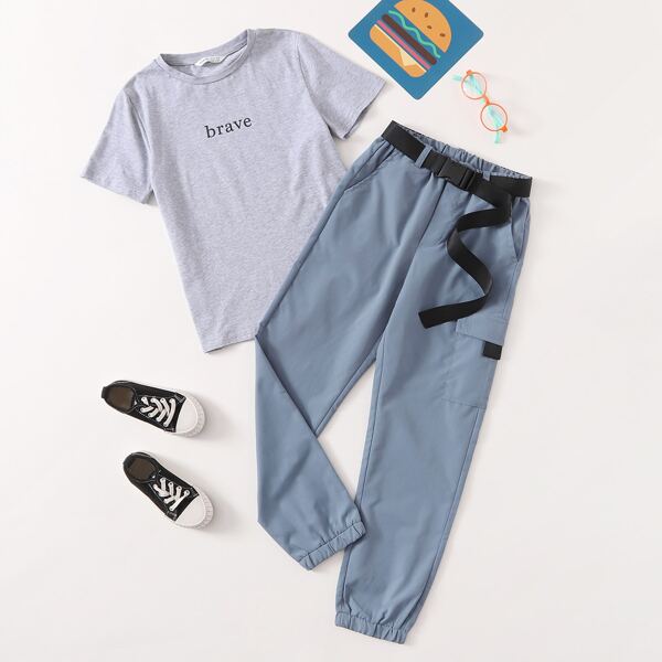 

Boys Letter Graphic Tee & Belted Cargo Pants Set, Multicolor