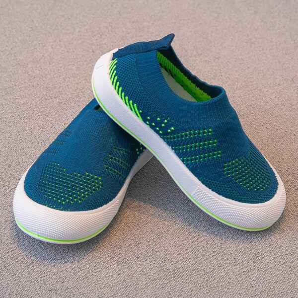 

Toddler Girls Slip On Sneakers, Royal blue