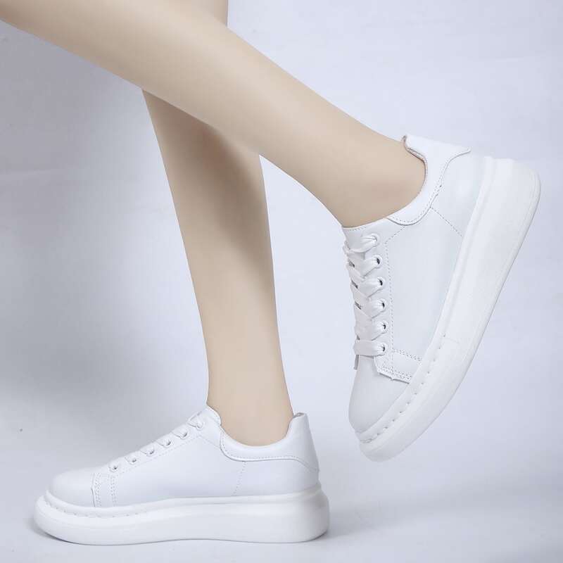 

Simple Lace-up Skate Shoes, White
