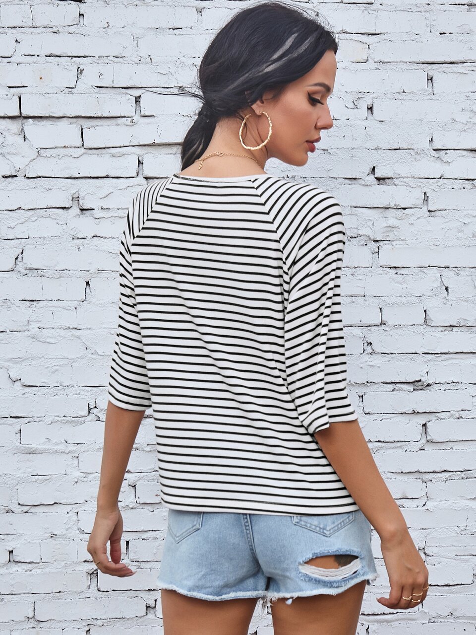Raglan Sleeve Striped Print Tee
