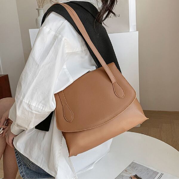 

Minimalist Shoulder Tote Bag, Brown