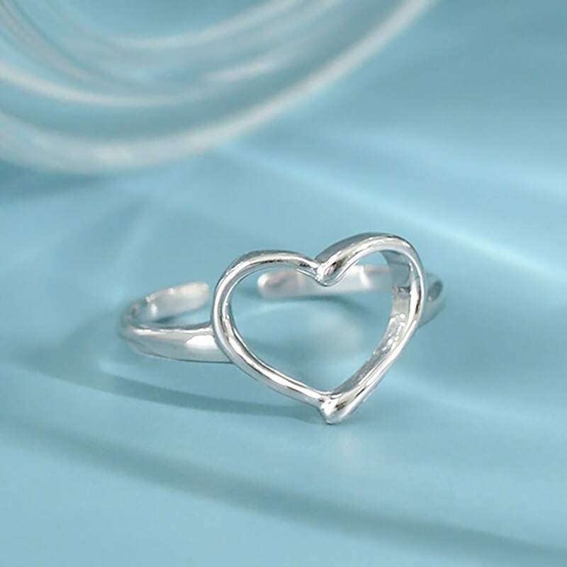 

Hollow Out Heart Ring, Silver