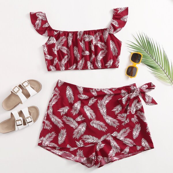

Plus Allover Print Crop Top & Knot Shorts, Red and white