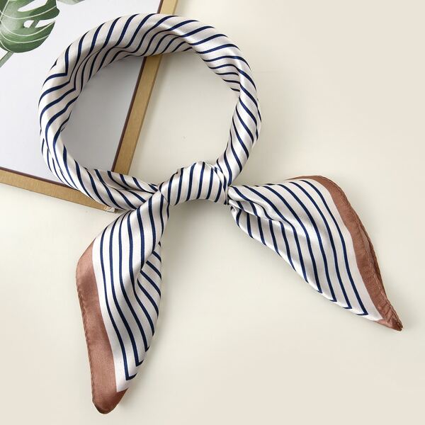 

Geometric Pattern Bandana, Multicolor