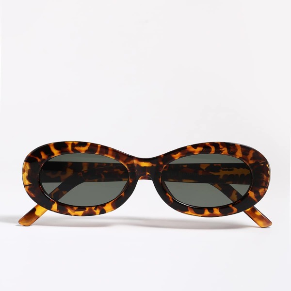 

Oval Frame Tinted Lens Sunglasses