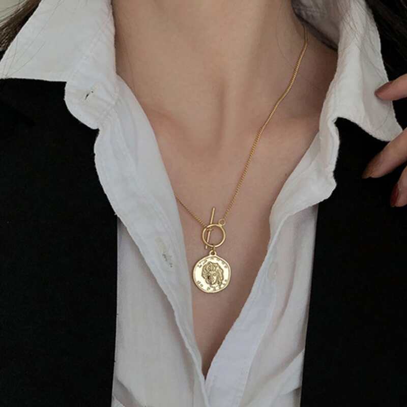 

1pc Coin Pendant Necklace, Gold