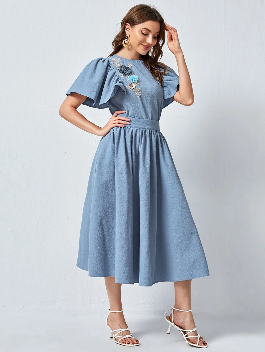 SHEIN Bộ thời trang Nút Hoa Thanh lịch - Màu xanh bụi bặm - Xem 1