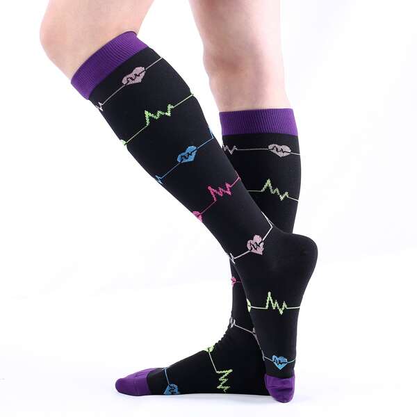 

Heart Pattern Over The Calf Socks, Black