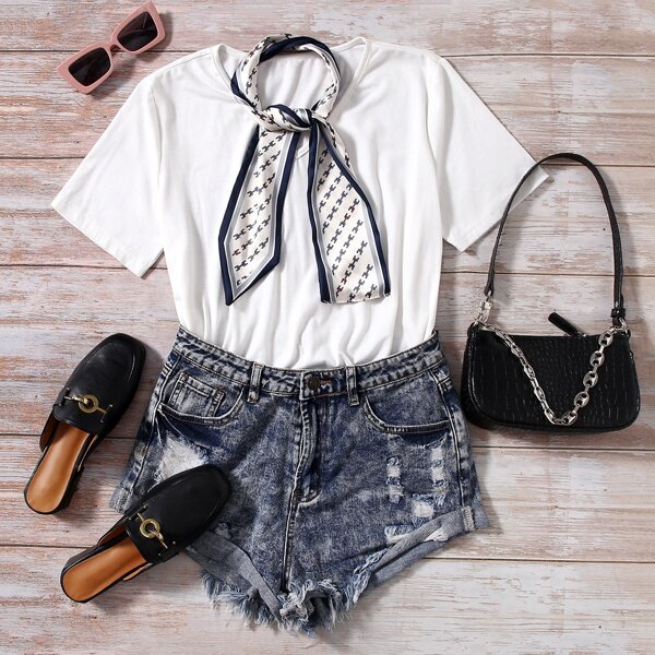 

V Neck Solid Tee With Scarf, White