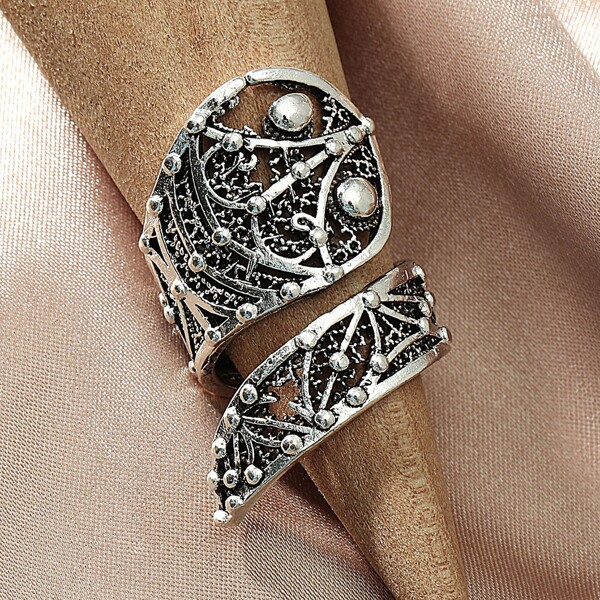 

Hollow Out Cuff Ring, Antique silver