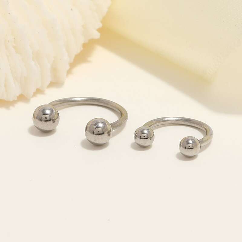 

2pcs Simple Nose Stud, Silver