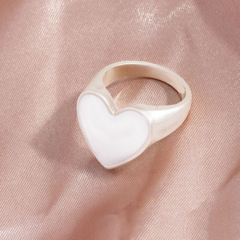 

Heart Design Ring, White