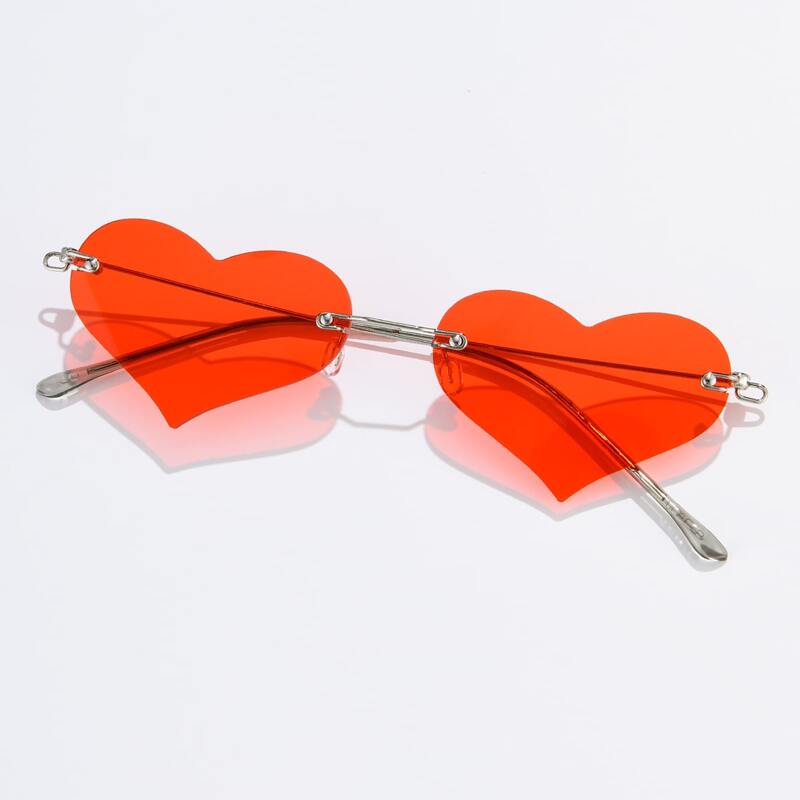 

Heart Frame Sunglasses
