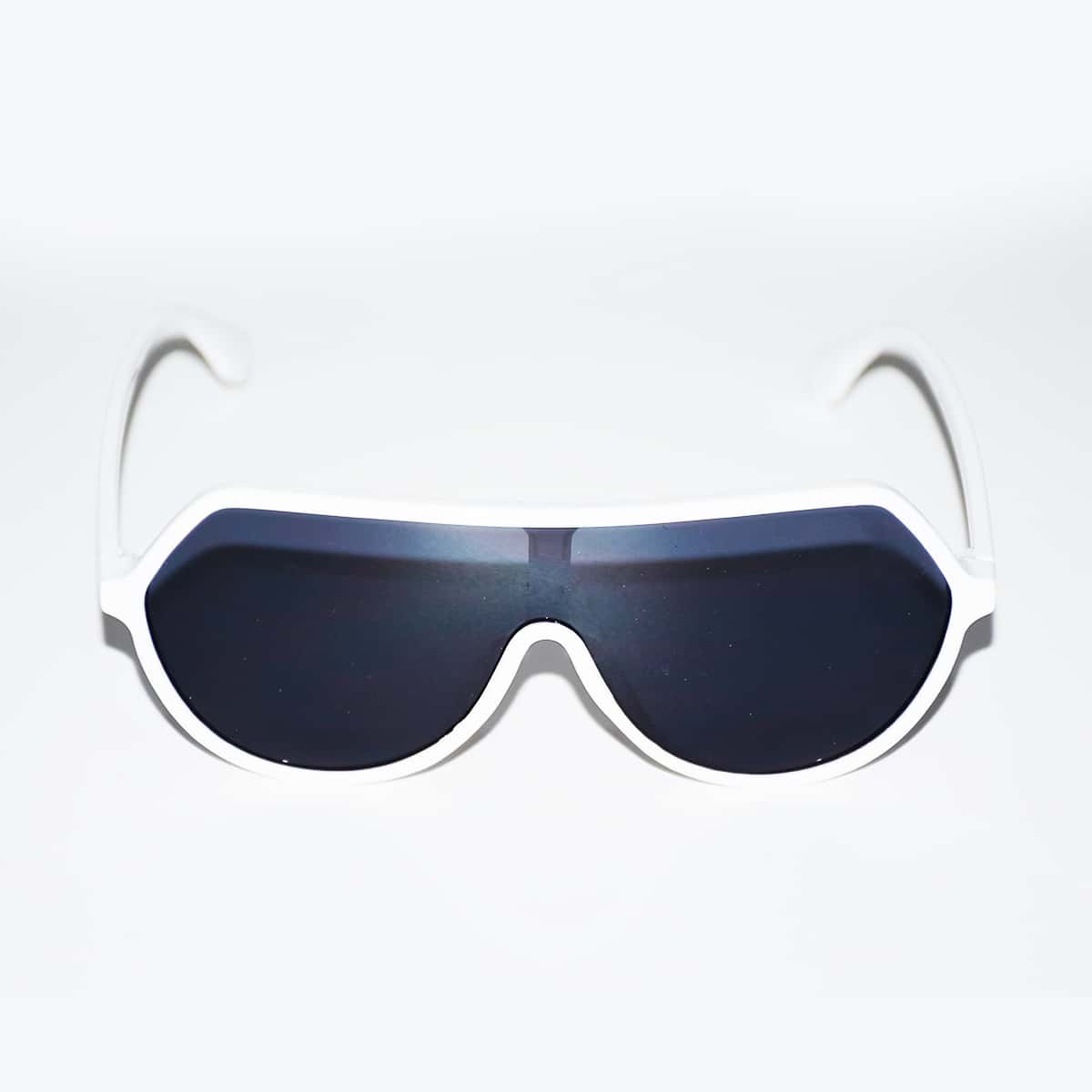 

Oversized Frame Sunglasses