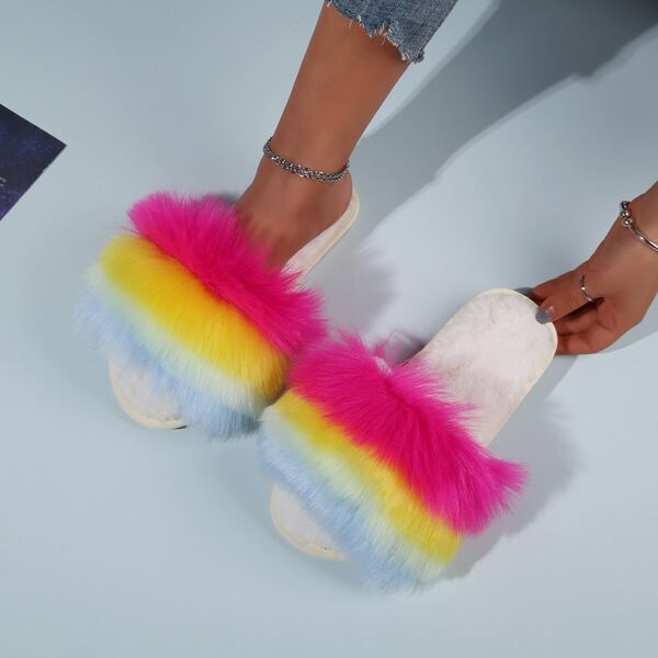 

Colorblock Fluffy Slippers, Multicolor