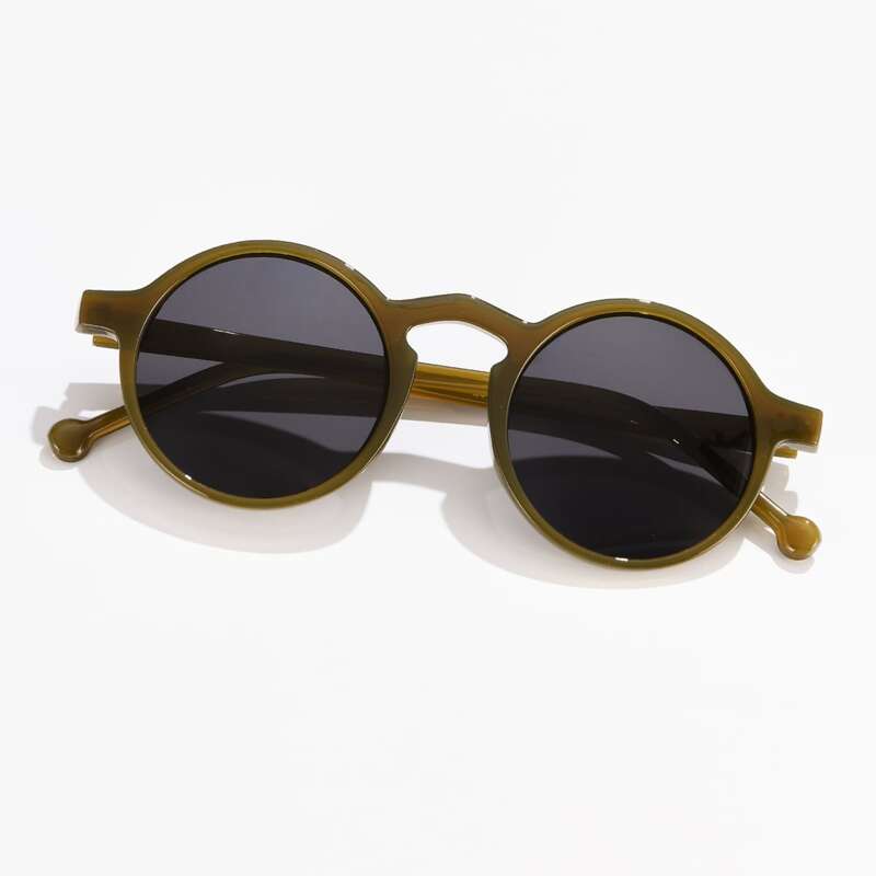 

Round Frame Sunglasses