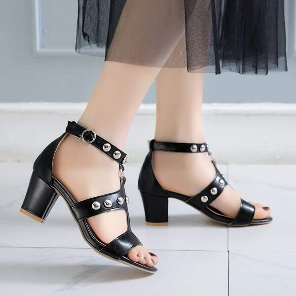 

Studded Decor Chunky Heeled Sandals, Black