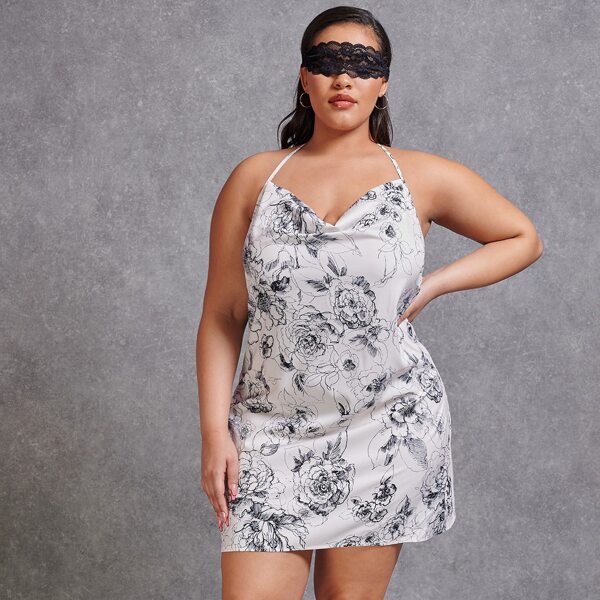 

Plus Floral Print Backless Halter Nightdress & Lace Eye Mask, Black and white