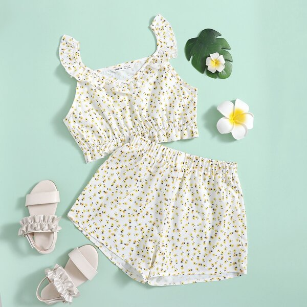 

Girls Ruffle Strap Ditsy Floral Cami Top & Shorts Set, Multicolor