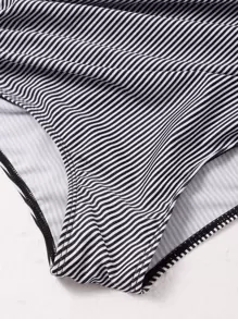 SHEIN Swim Summer Beach Striped Ruched Bikini Panty - Black and White - View 4